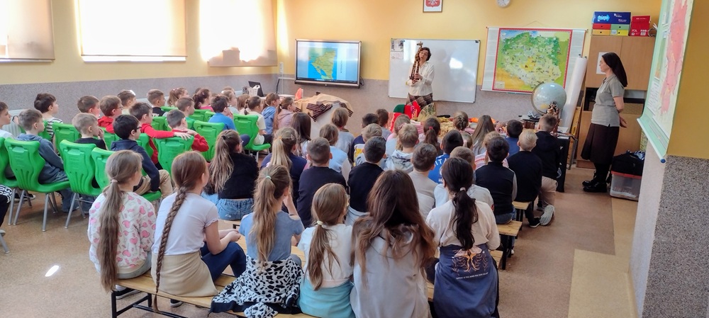spotkanie misjonarek z uczniami naszej szkoły